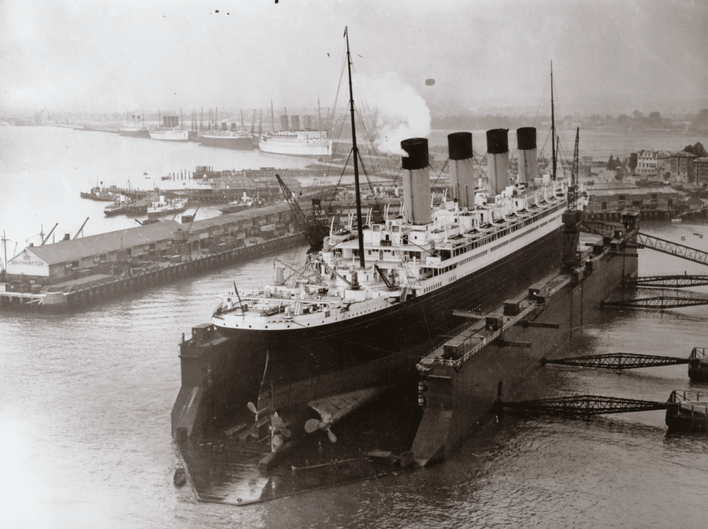 L'Olympic au Floating Dry Dock de Southampton